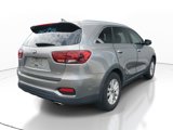 Used 2019 Kia Sorento LX w/ LX Convenience Package image 5