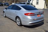 Used 2017 Ford Fusion SE w/ Fusion SE Technology Package image 5
