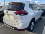 Used 2018 Nissan Rogue SV w/ Premium Package image 2