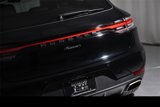 Certified 2021 Porsche Macan image 4