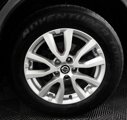 Used 2017 Nissan Rogue SV image 2