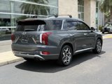 Used 2021 Hyundai Palisade Calligraphy image 3