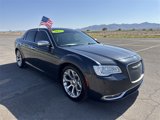 Used 2017 Chrysler 300 C Platinum image 3