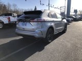 Used 2023 Ford Edge SE w/ Black Appearance Package image 4