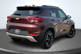 Used 2022 Chevrolet TrailBlazer LT image 2