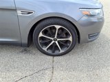 Used 2014 Ford Taurus SEL image 4