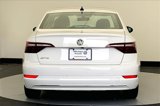Used 2020 Volkswagen Jetta SE w/ SE Cold Weather Package image 4