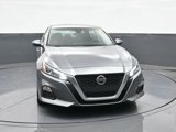 Used 2022 Nissan Altima 2.5 SV image 2