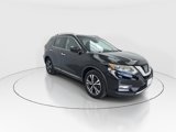 Used 2017 Nissan Rogue SL image 2