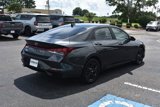 Used 2022 Hyundai Elantra SEL w/ Convenience Package image 5