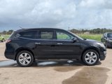 Used 2017 Chevrolet Traverse LT w/ Style and Technology Package image 3