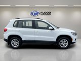 Used 2015 Volkswagen Tiguan S image 3