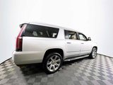 Used 2018 Cadillac Escalade ESV Luxury image 3