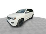 Used 2019 Jeep Grand Cherokee Altitude image 4