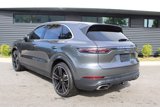 Used 2023 Porsche Cayenne image 3
