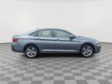 Used 2024 Volkswagen Jetta SE image 2