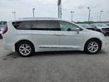 Used 2020 Chrysler Pacifica Limited image 6