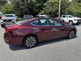 Used 2023 Nissan Altima 2.5 SV image 2