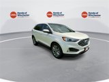 Used 2019 Ford Edge Titanium image 2