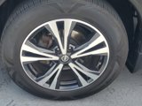 Used 2017 Nissan Rogue SL image 5
