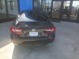 Used 2022 Honda Accord Touring image 6
