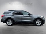 Certified 2022 Ford Explorer XLT image 4