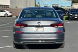 Used 2022 Volkswagen Passat 2.0T SE image 5