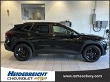 Used 2024 Chevrolet Trax ACTIV w/ Sunroof Package image 2
