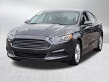 Used 2015 Ford Fusion SE image 3