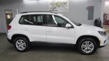 Used 2017 Volkswagen Tiguan S image 6