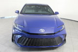 Used 2025 Toyota Camry SE image 3