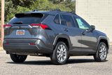 Used 2022 Toyota RAV4 XLE Premium image 4
