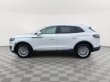 Used 2020 Lincoln Nautilus Premier image 4