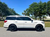 Used 2021 Lincoln Navigator Reserve image 2