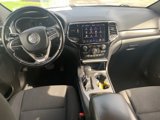 Used 2020 Jeep Grand Cherokee Laredo image 3