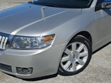 Used 2007 Lincoln MKZ image 2