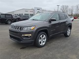 Used 2019 Jeep Compass Latitude image 2