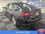 Used 2023 Chevrolet Malibu LT image 2