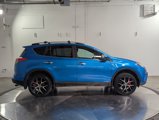 Used 2018 Toyota RAV4 SE image 5