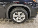 Used 2022 Toyota Highlander LE image 2