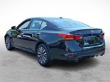 Used 2023 Nissan Altima 2.5 SV image 4