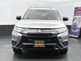 Used 2020 Mitsubishi Outlander LE image 3