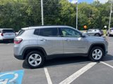 Used 2020 Jeep Compass Latitude image 5