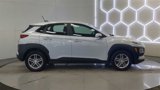 Used 2018 Hyundai Kona SE image 3