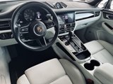 Certified 2022 Porsche Macan image 4