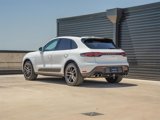 Certified 2022 Porsche Macan image 3