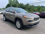 Used 2017 Jeep Cherokee Latitude image 3