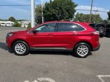 Used 2022 Ford Edge SEL w/ Convenience Package image 4