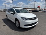 Used 2023 Chrysler Voyager LX image 3