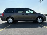 Used 2019 Dodge Grand Caravan SE w/ UConnect Hands-Free Group image 4